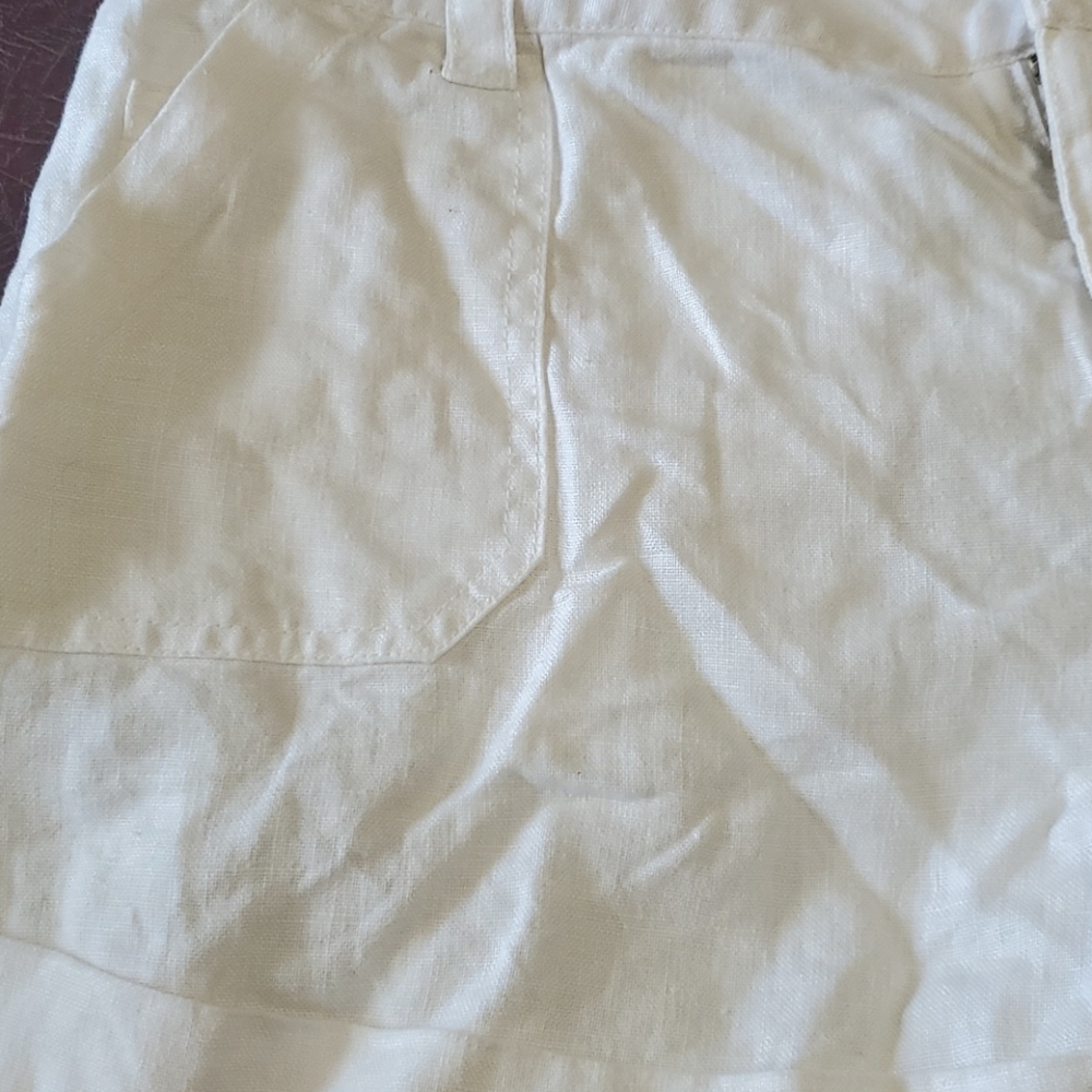 Linen shorts - Picture 2 of 11